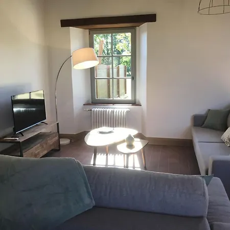 élégant 18ème Siècle Rénové Avec Piscine Couverte, Terrasse Et Grand Terrain Aux Herbiers. - Fr-1-426-406 *