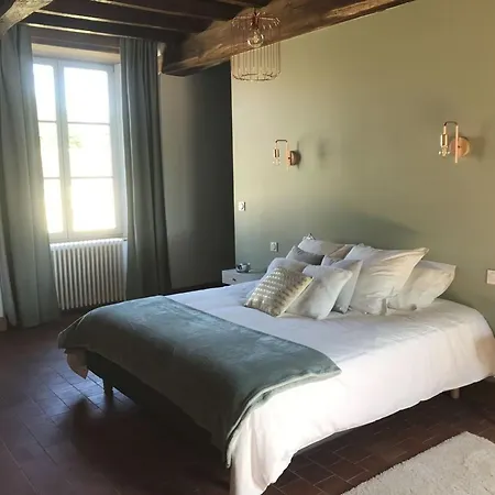 élégant 18ème Siècle Rénové Avec Piscine Couverte, Terrasse Et Grand Terrain Aux Herbiers. - Fr-1-426-406 *