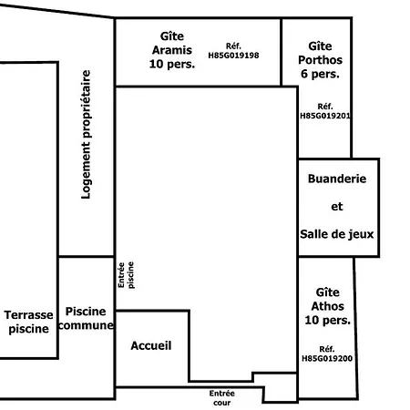 élégant 18ème Siècle Rénové Avec Piscine Couverte, Terrasse Et Grand Terrain Aux Herbiers. - Fr-1-426-406 Hébergement de vacances